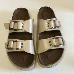 Time and Tru Womens Buckle Slip On Sandals Sz 10